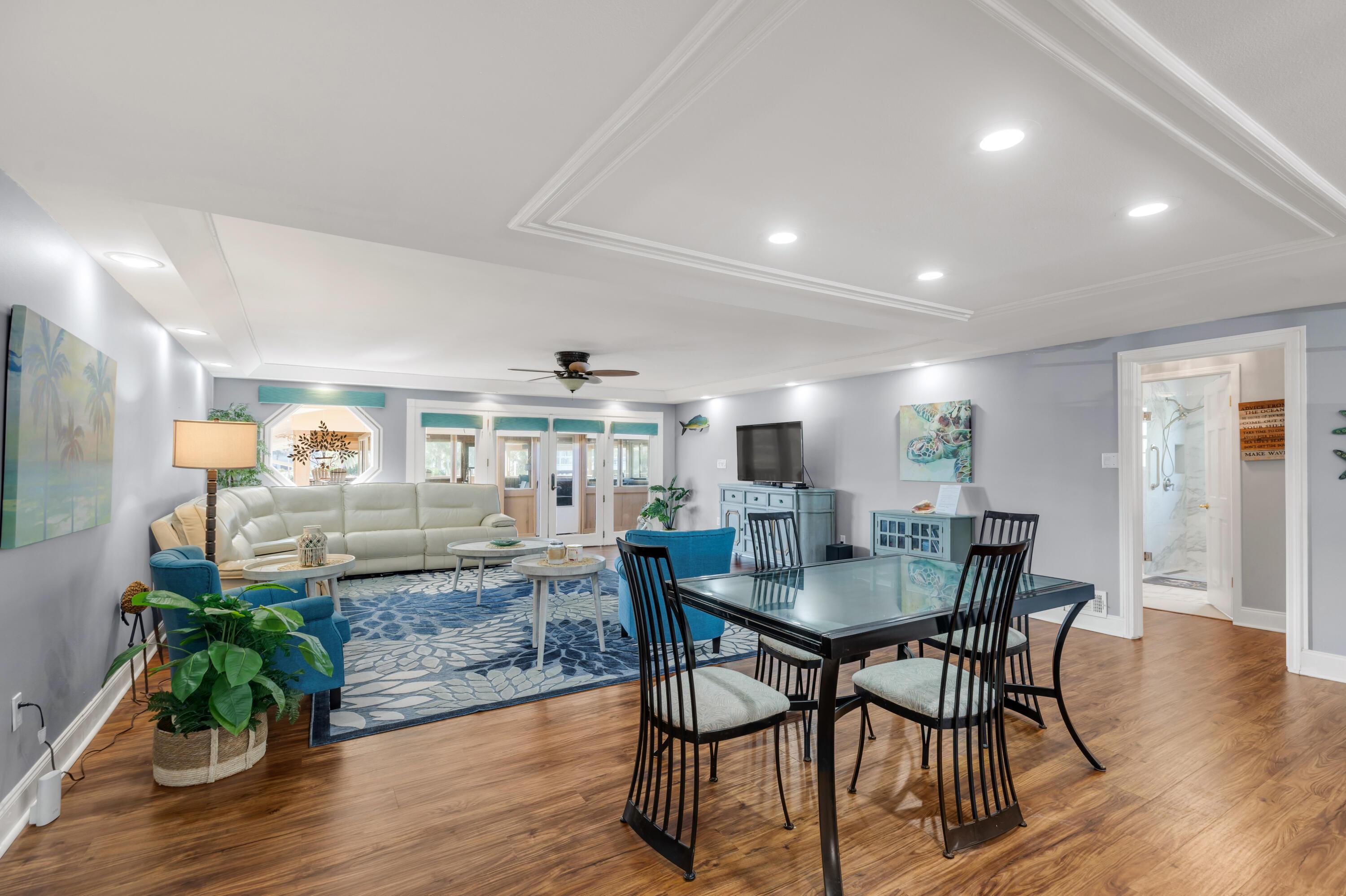 Destin, Florida, 32541, United States, 6 Bedrooms Bedrooms, ,6 BathroomsBathrooms,Residential,For Sale,1996385