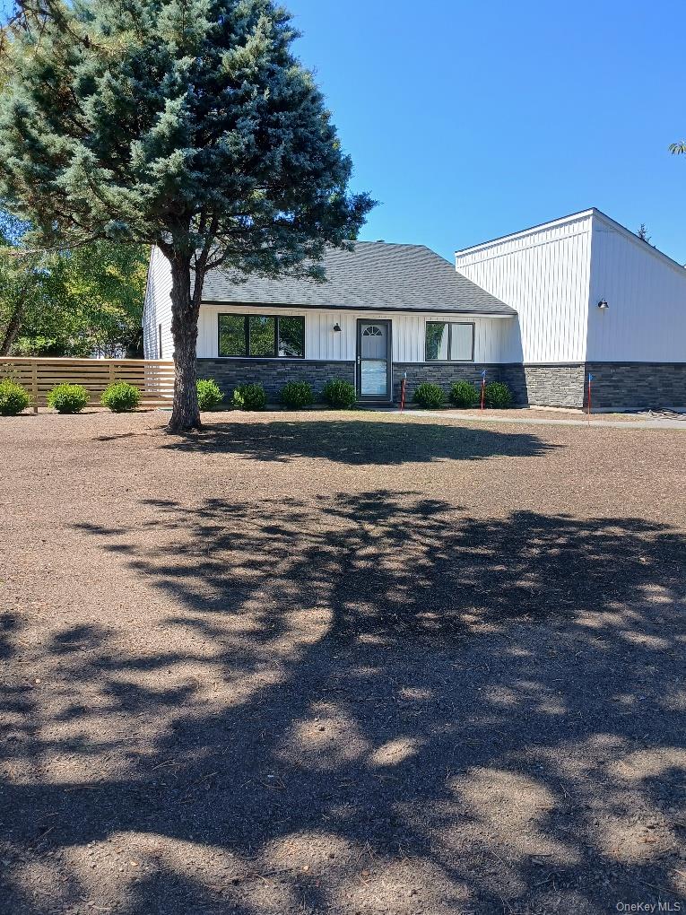 East Patchogue, New York, 11772, United States, 4 Bedrooms Bedrooms, ,1 BathroomBathrooms,Residential,For Sale,1948029