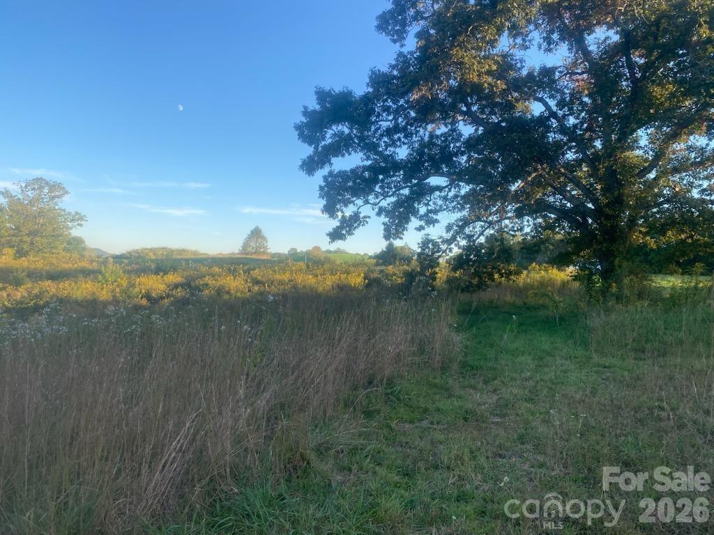 Mills River, North Carolina, 28759, United States, 3 Bedrooms Bedrooms, ,2 BathroomsBathrooms,Residential,For Sale,2048176