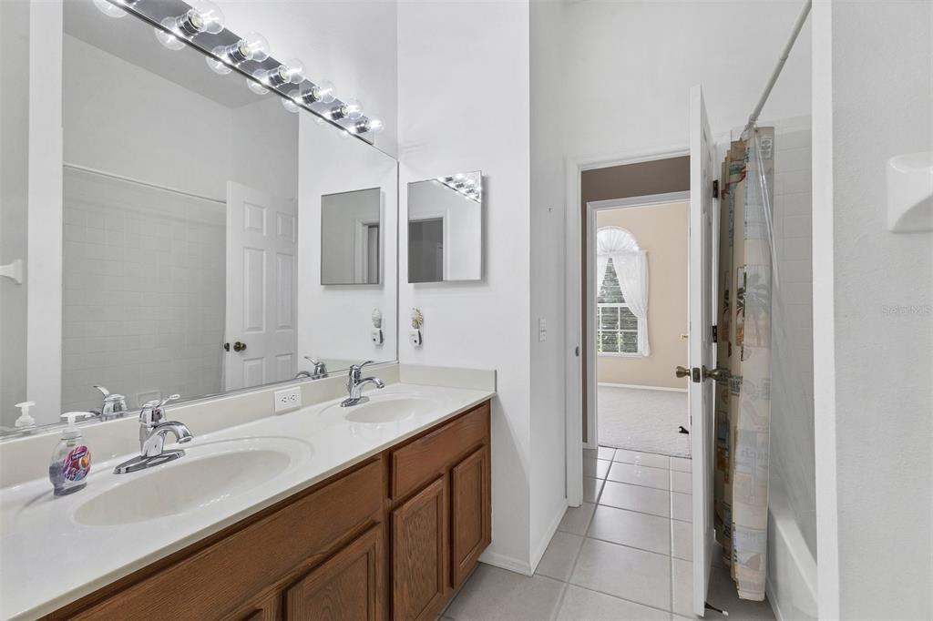 Sarasota, Florida, 34238, United States, 4 Bedrooms Bedrooms, ,2 BathroomsBathrooms,Residential,For Sale,1985448