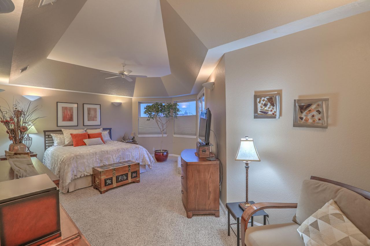 Albuquerque, New Mexico, 87112, United States, 4 Bedrooms Bedrooms, ,2 BathroomsBathrooms,Residential,For Sale,2002975