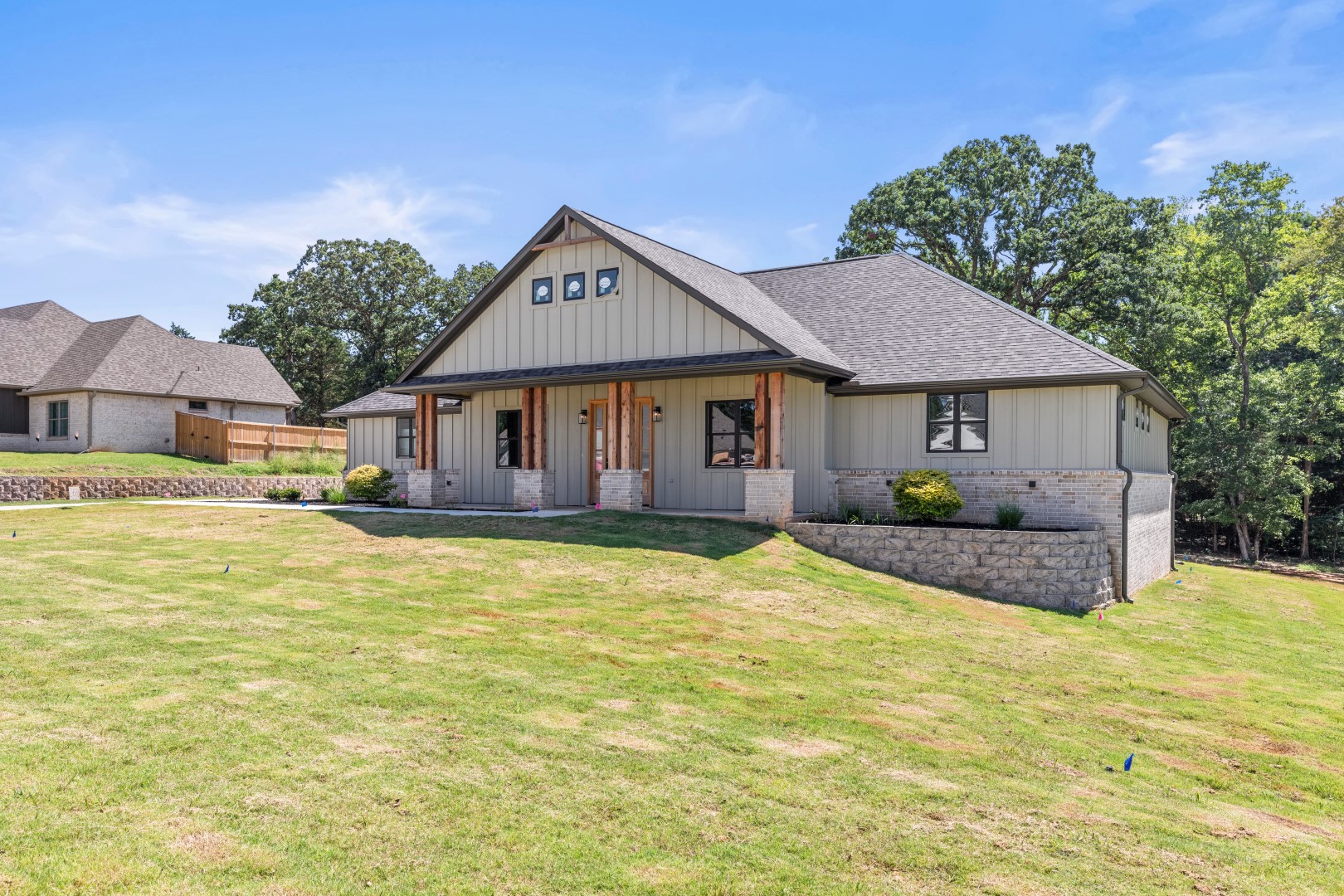 Tyler, Texas, 75706, United States, 4 Bedrooms Bedrooms, ,3 BathroomsBathrooms,Residential,For Sale,1983629