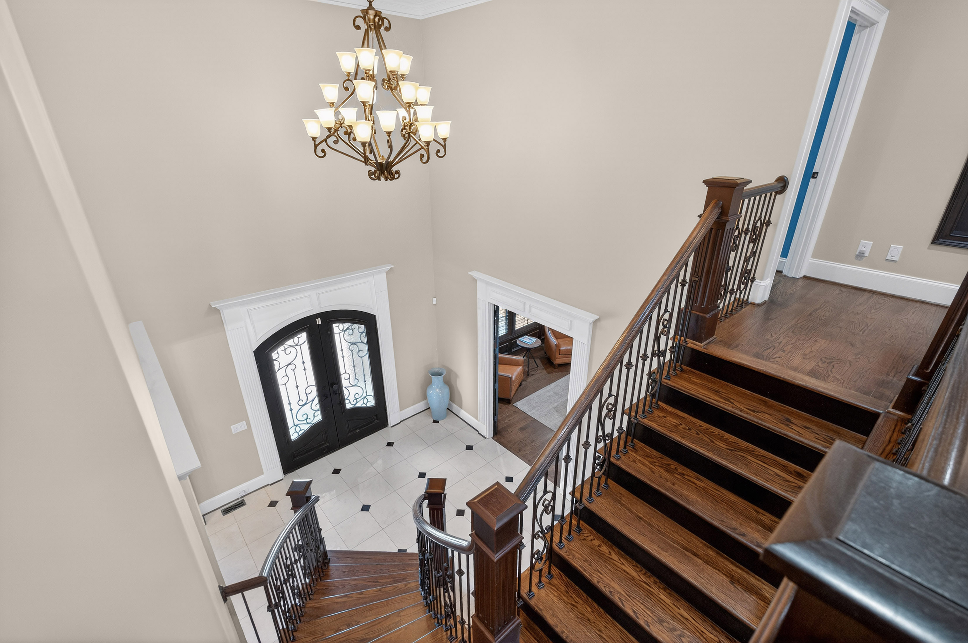  Elegant Home Offering Luxury, Functionality, and Privacy - 物件實景