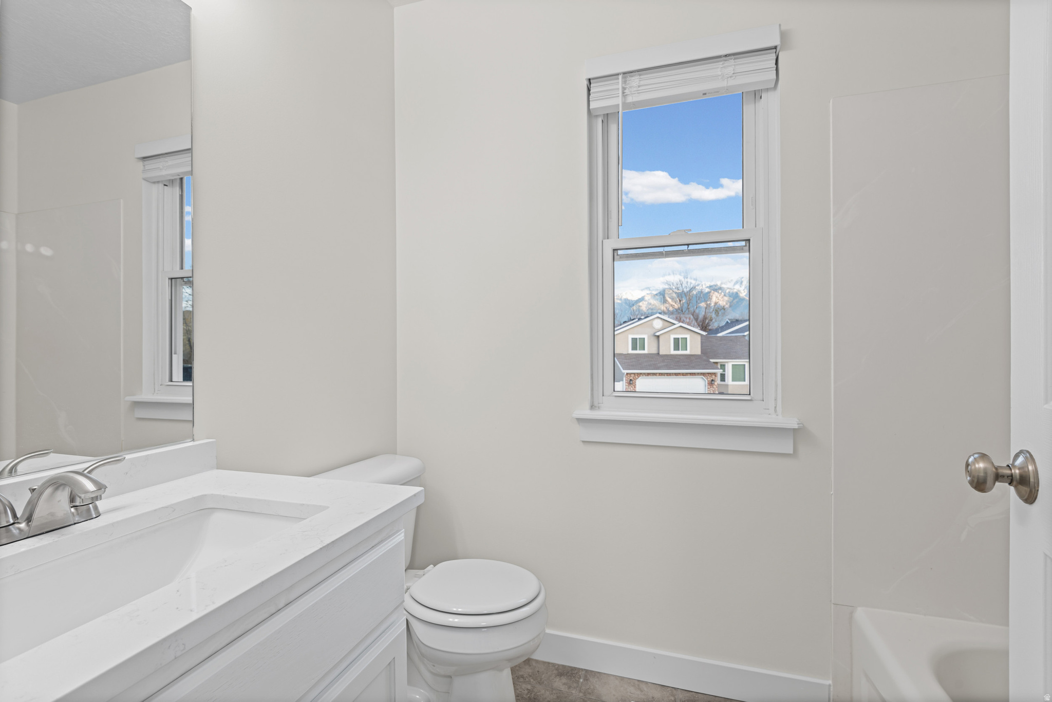 Sandy, Utah, 84070, United States, 3 Bedrooms Bedrooms, ,3 BathroomsBathrooms,Residential,For Sale,1996029