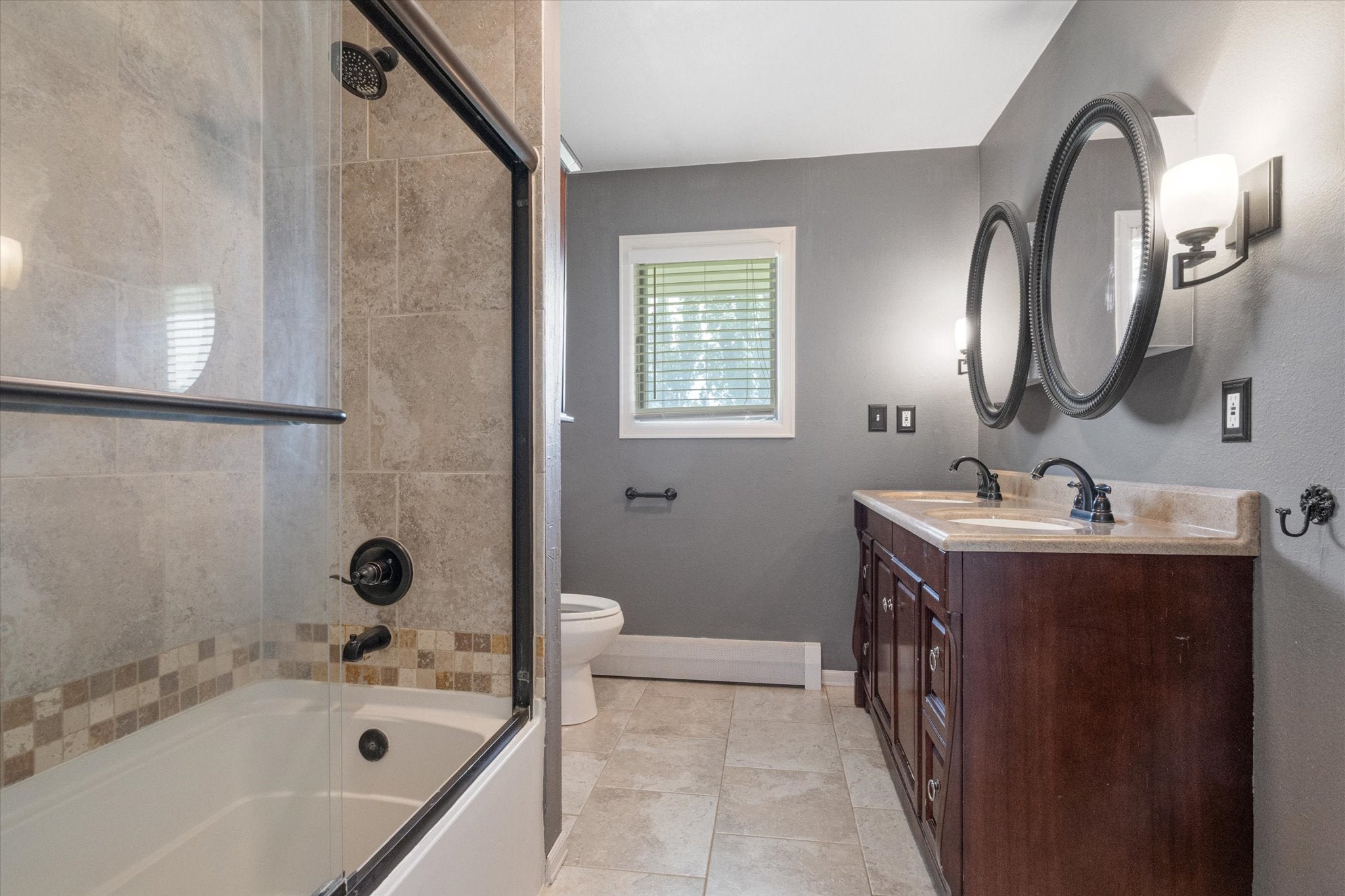 Helena, Montana, 59602, United States, 4 Bedrooms Bedrooms, ,2 BathroomsBathrooms,Residential,For Sale,1875108