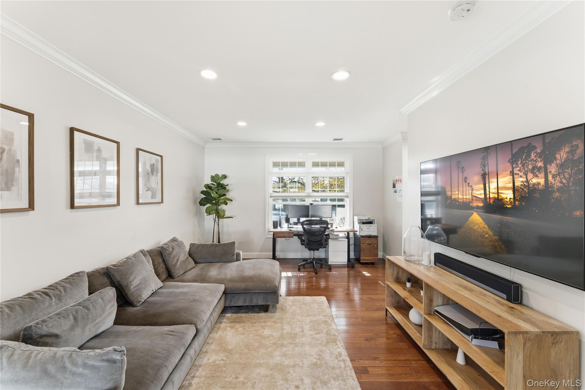 Oceanside, New York, 11572, United States, 4 Bedrooms Bedrooms, ,3 BathroomsBathrooms,Residential,For Sale,1987858