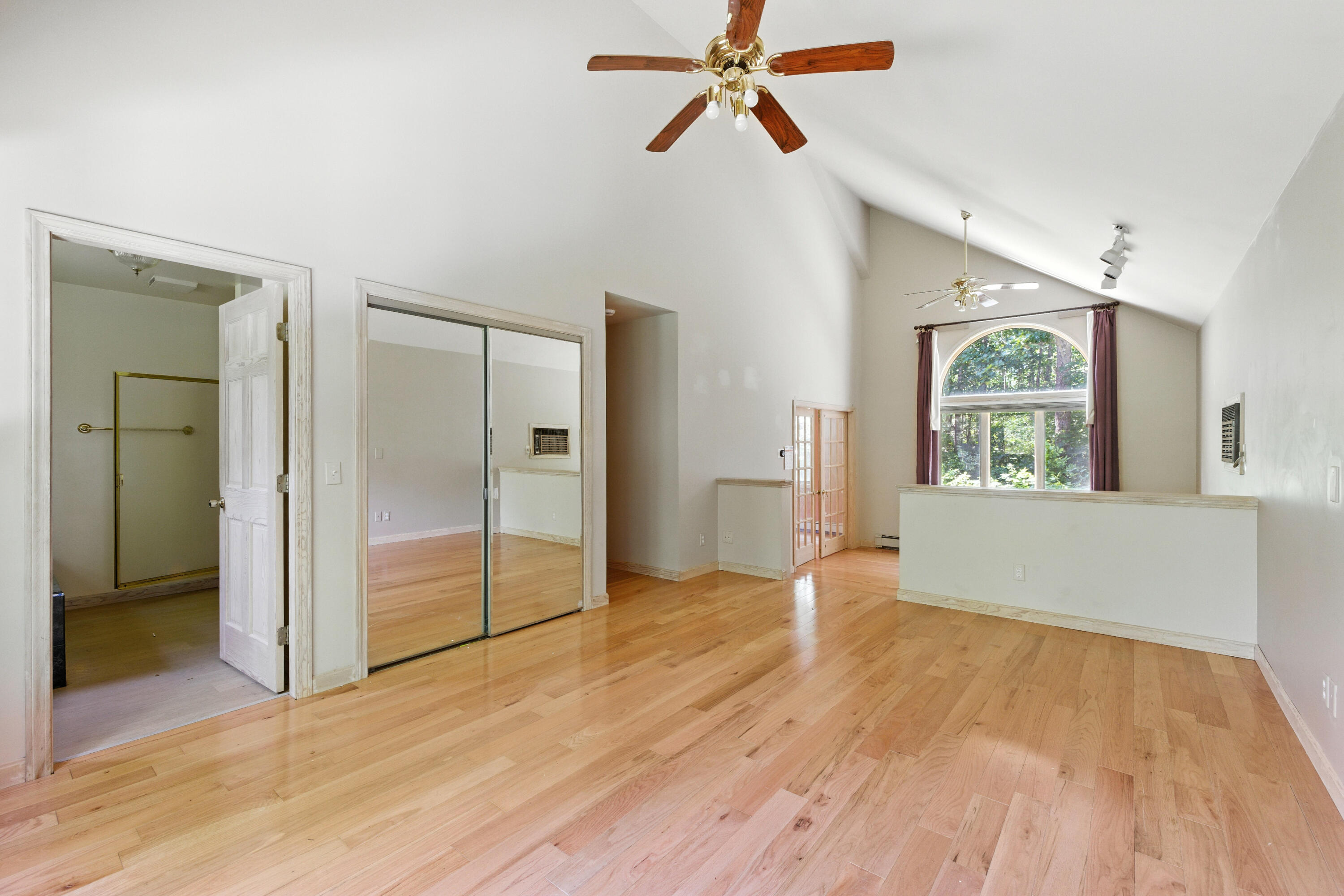 Lewiston, Maine, 04240, United States, 4 Bedrooms Bedrooms, ,3 BathroomsBathrooms,Residential,For Sale,1770488