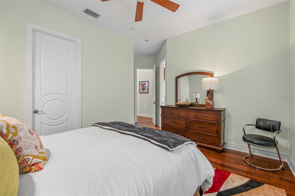 Bradenton, Florida, 34202, United States, 5 Bedrooms Bedrooms, ,5 BathroomsBathrooms,Residential,For Sale,1873833