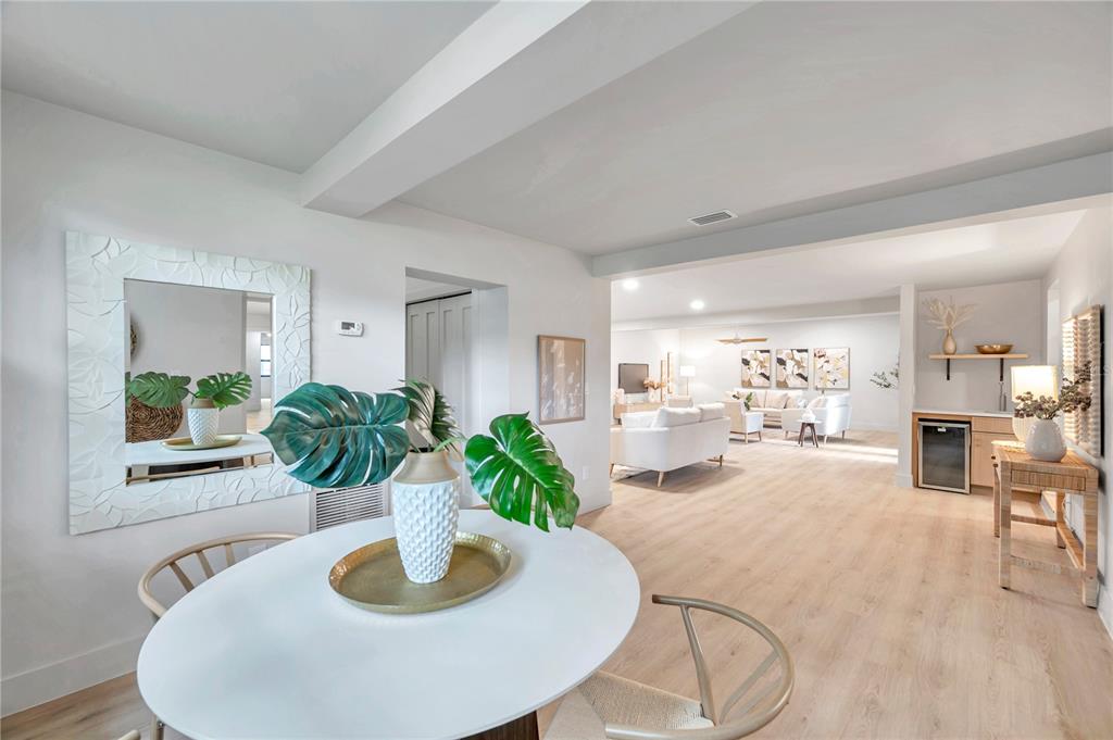 Tampa, Florida, 33629, United States, 4 Bedrooms Bedrooms, ,3 BathroomsBathrooms,Residential,For Sale,1906896