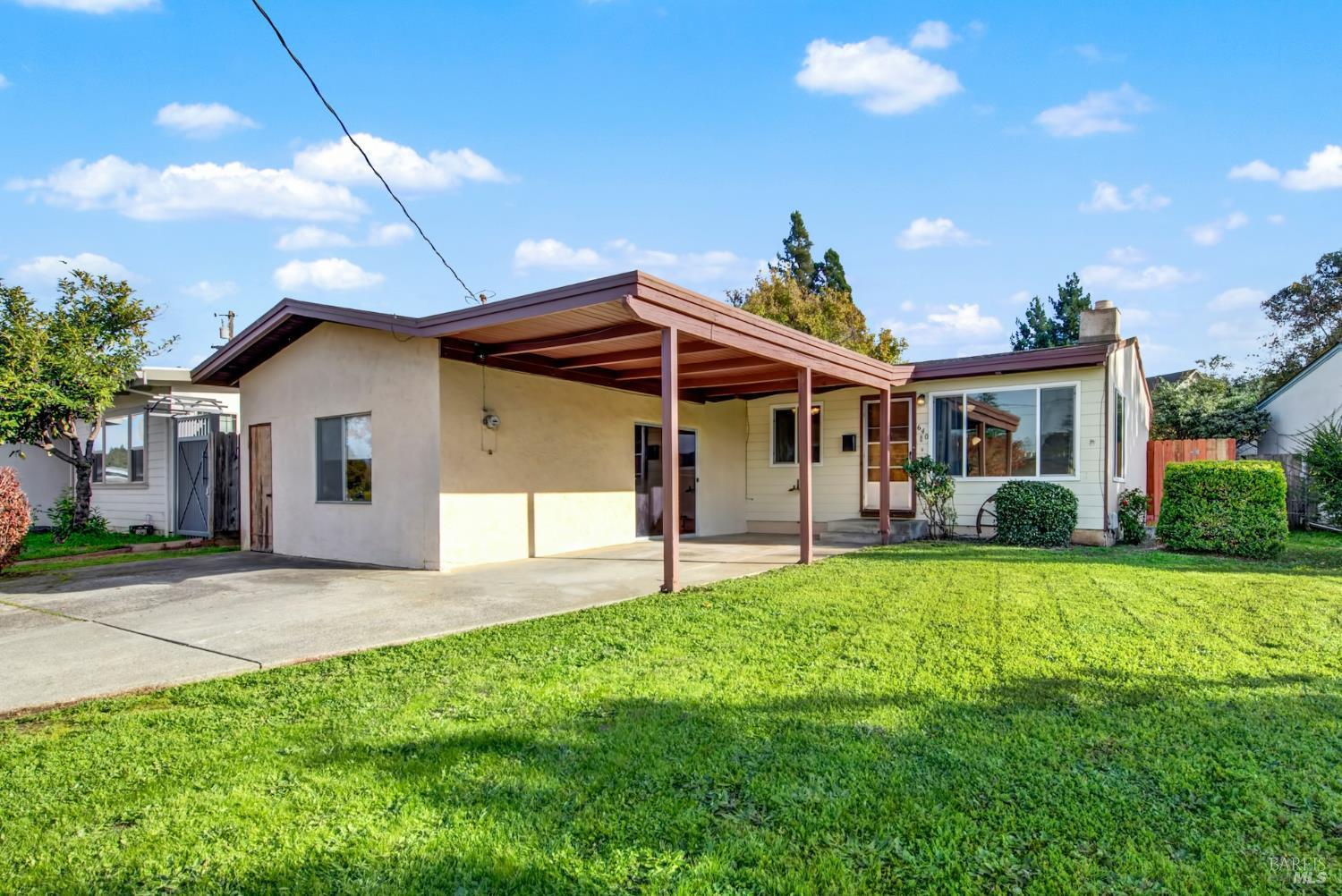 Napa, California, 94559, United States, 3 Bedrooms Bedrooms, ,2 BathroomsBathrooms,Residential,For Sale,2003221