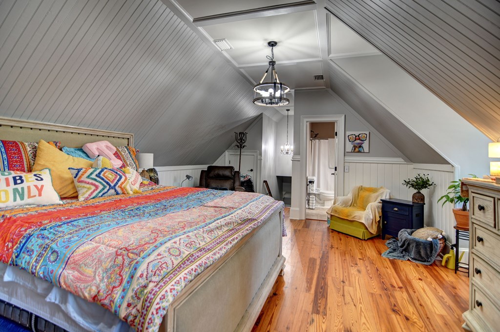 Valdosta, Georgia, 31601, United States, 4 Bedrooms Bedrooms, ,4 BathroomsBathrooms,Residential,For Sale,1995126