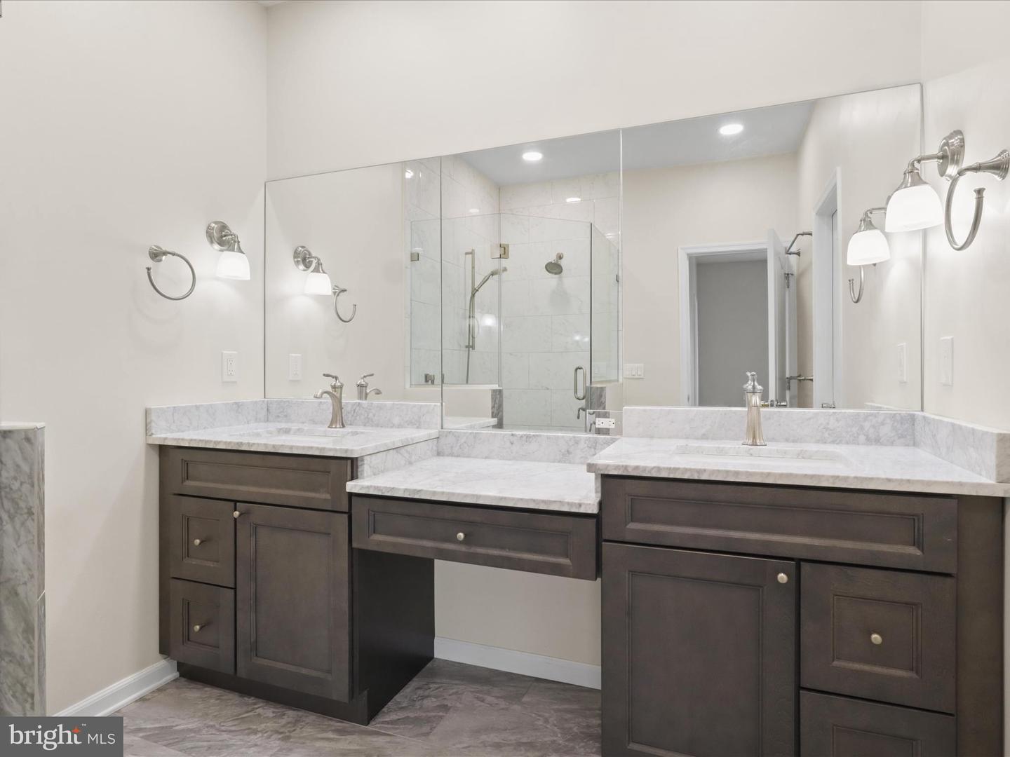 Alexandria, Virginia, 22306, United States, 3 Bedrooms Bedrooms, ,4 BathroomsBathrooms,Residential,For Sale,1989566