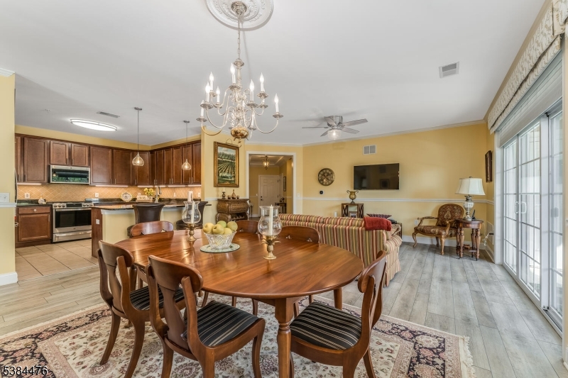 Franklin Twp., New Jersey, 08873, United States, 2 Bedrooms Bedrooms, ,2 BathroomsBathrooms,Residential,For Sale,1950649