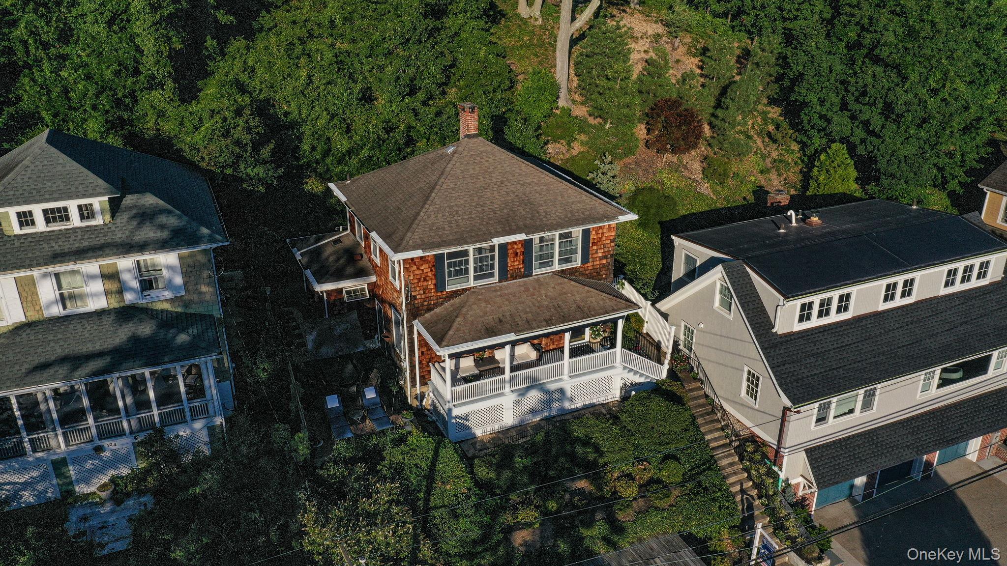 Northport, New York, 11768, United States, 3 Bedrooms Bedrooms, ,2 BathroomsBathrooms,Residential,For Sale,1925556