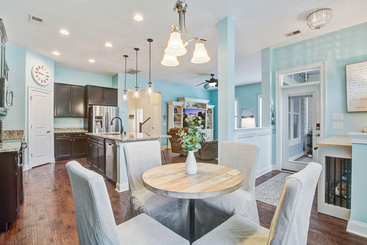 Mount Pleasant, South Carolina, 29466, United States, 4 Bedrooms Bedrooms, ,3 BathroomsBathrooms,Residential,For Sale,1966784