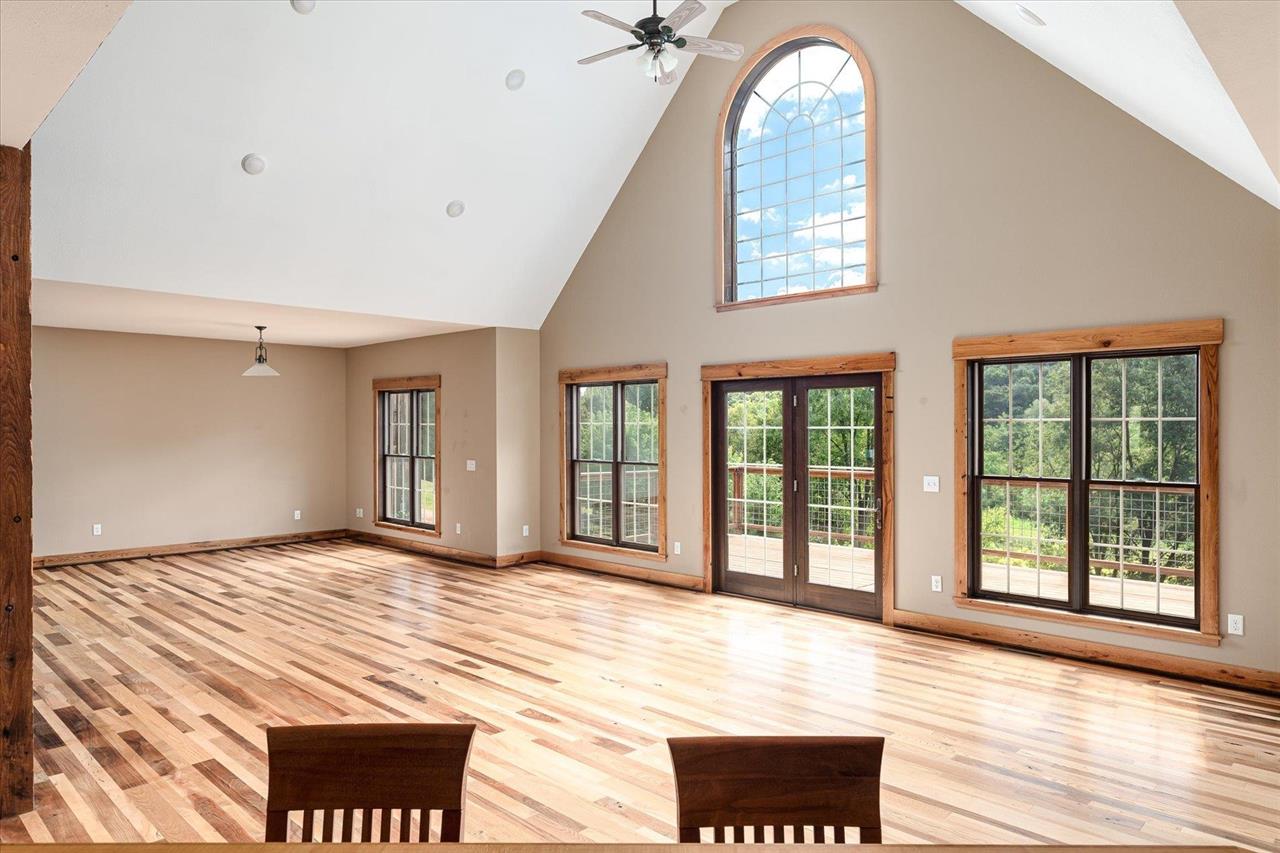 Westby, Wisconsin, 54667, United States, 3 Bedrooms Bedrooms, ,3 BathroomsBathrooms,Residential,For Sale,1977148