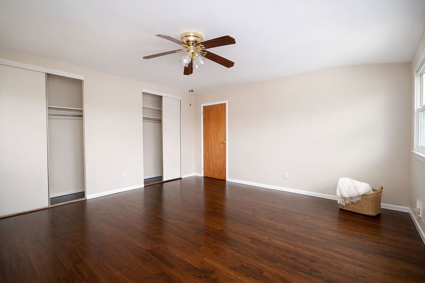  58 Kingsbridge Avenue, Bulls Head, NY 10314 - 物件實景