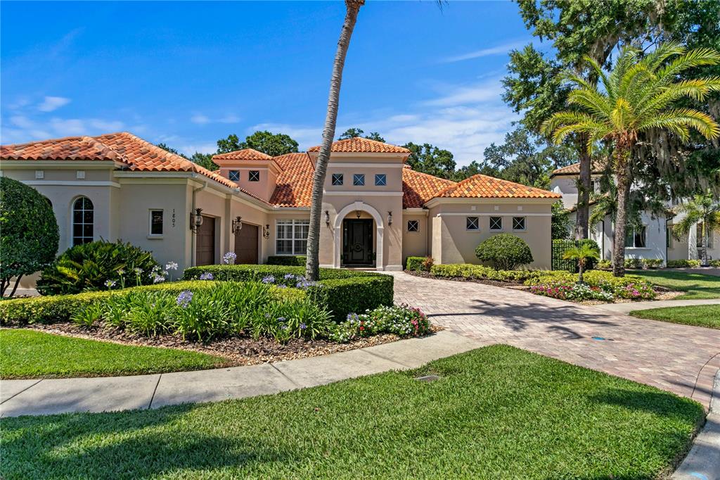 Tampa, Florida, 33618, United States, 4 Bedrooms Bedrooms, ,4 BathroomsBathrooms,Residential,For Sale,1903657