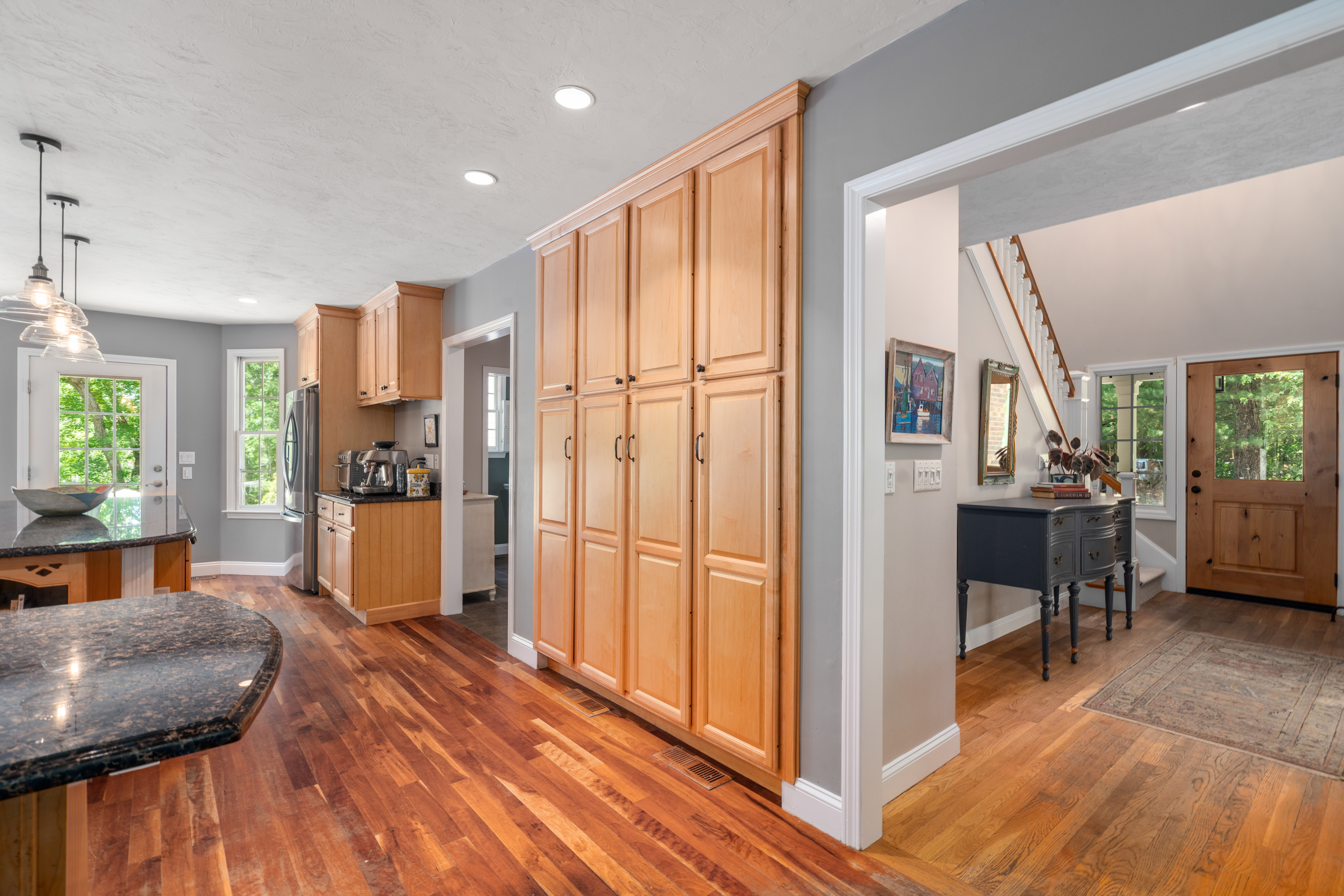  18 Wood Street, Southborough, MA, 01772 - 物件實景
