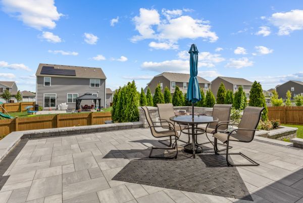 Huntley, Illinois, 60142, United States, 4 Bedrooms Bedrooms, ,2 BathroomsBathrooms,Residential,For Sale,1975565