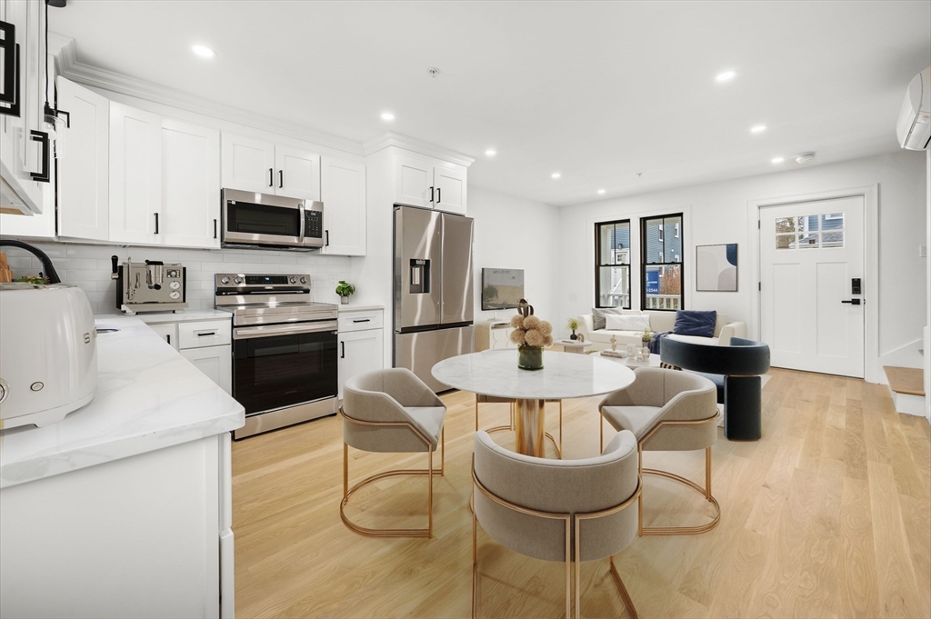 Boston, Massachusetts, 02126, United States, 3 Bedrooms Bedrooms, ,3 BathroomsBathrooms,Residential,For Sale,1794870