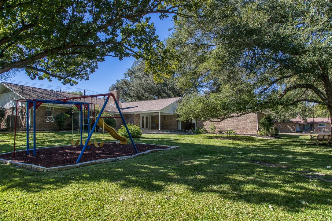 Caldwell, Texas, 77836, United States, 3 Bedrooms Bedrooms, ,3 BathroomsBathrooms,Residential,For Sale,1988081