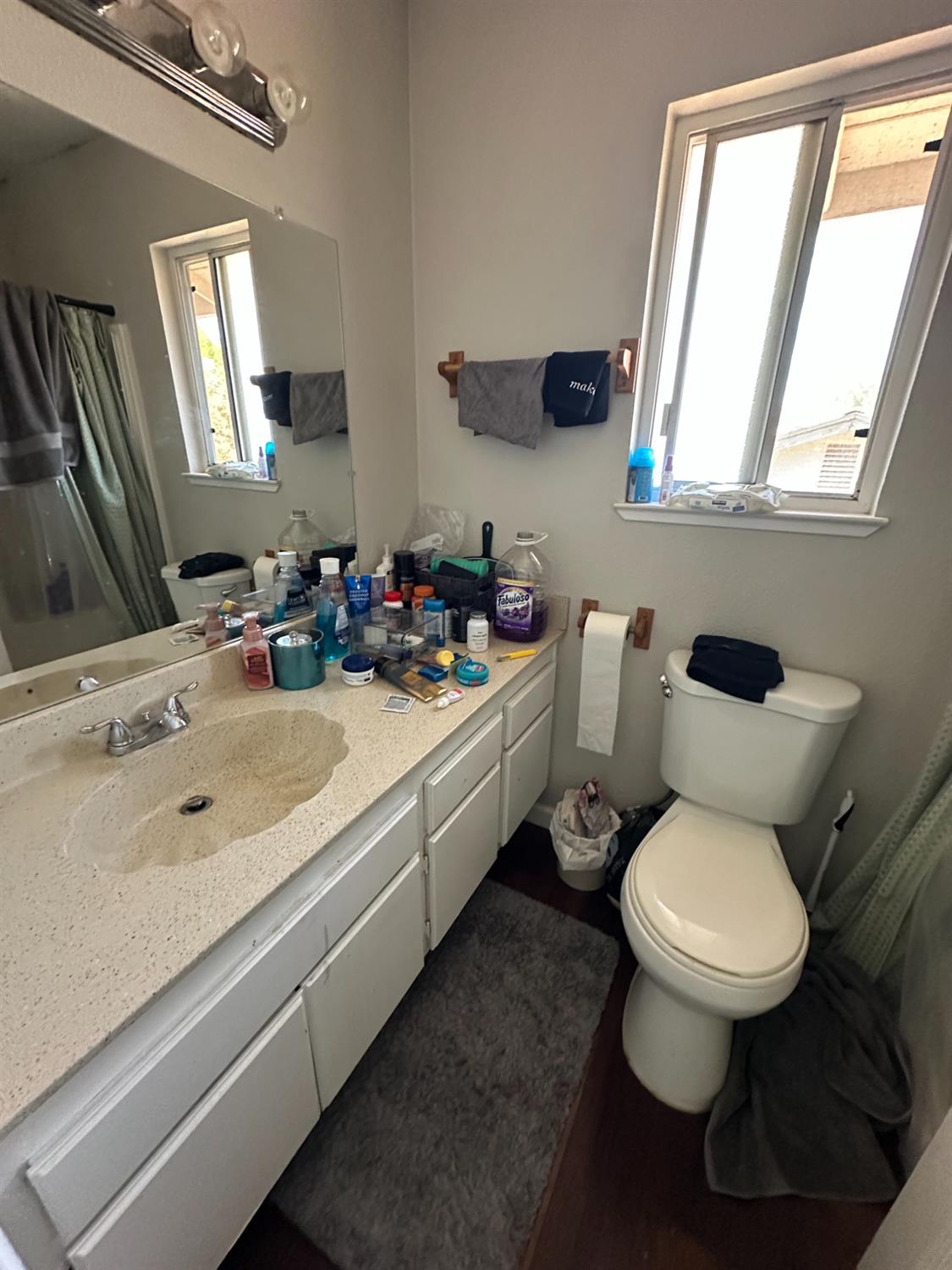 Sacramento, California, 95826, United States, 4 Bedrooms Bedrooms, ,3 BathroomsBathrooms,Residential,For Sale,1898799