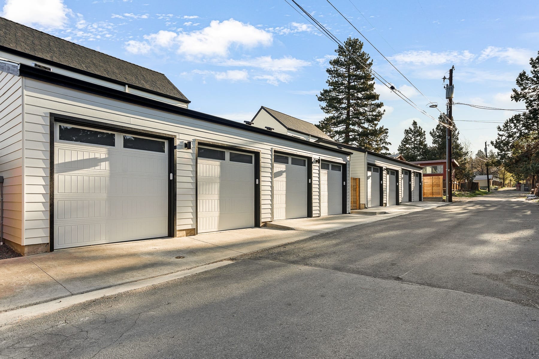  637 NE Marshall Avenue Bend, OR 97701 - 物件實景