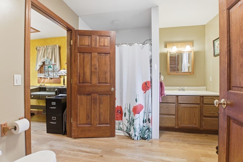 Monson, Massachusetts, 01057, United States, 5 Bedrooms Bedrooms, ,2 BathroomsBathrooms,Residential,For Sale,1988308