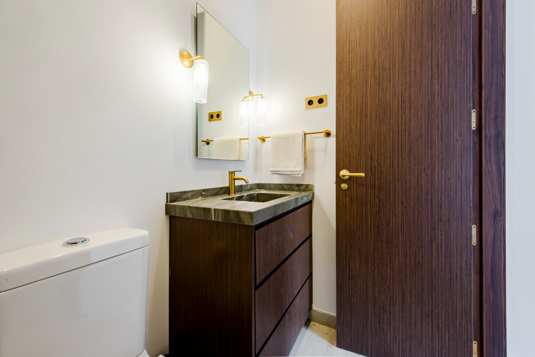  Historic Penthouse in Malasaña, Madrid - 物件實景