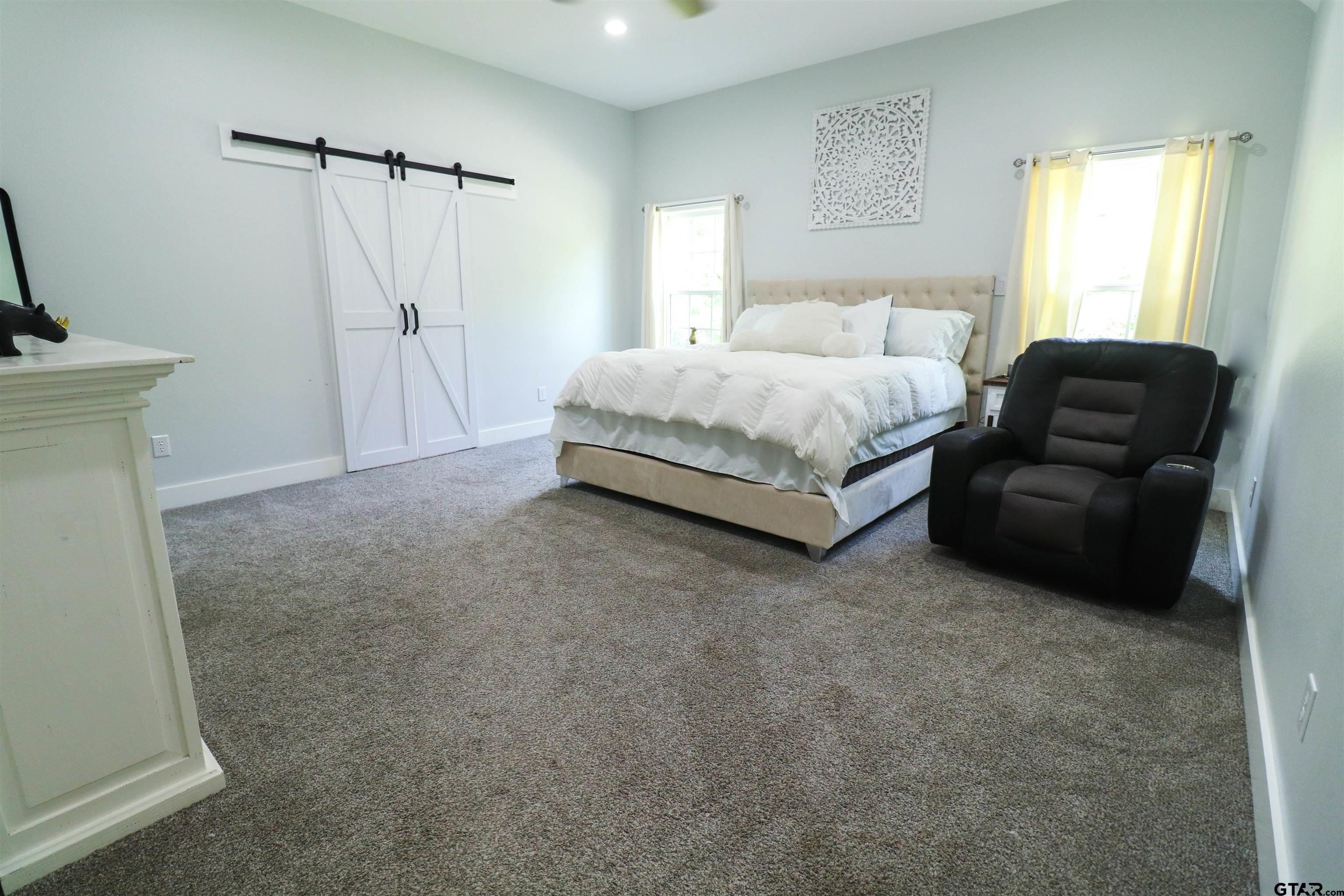 Pittsburg, Texas, 75686, United States, 4 Bedrooms Bedrooms, ,3 BathroomsBathrooms,Residential,For Sale,1943296