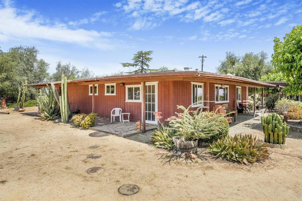 Jamul, California, 91935, United States, 3 Bedrooms Bedrooms, ,1 BathroomBathrooms,Residential,For Sale,1938838