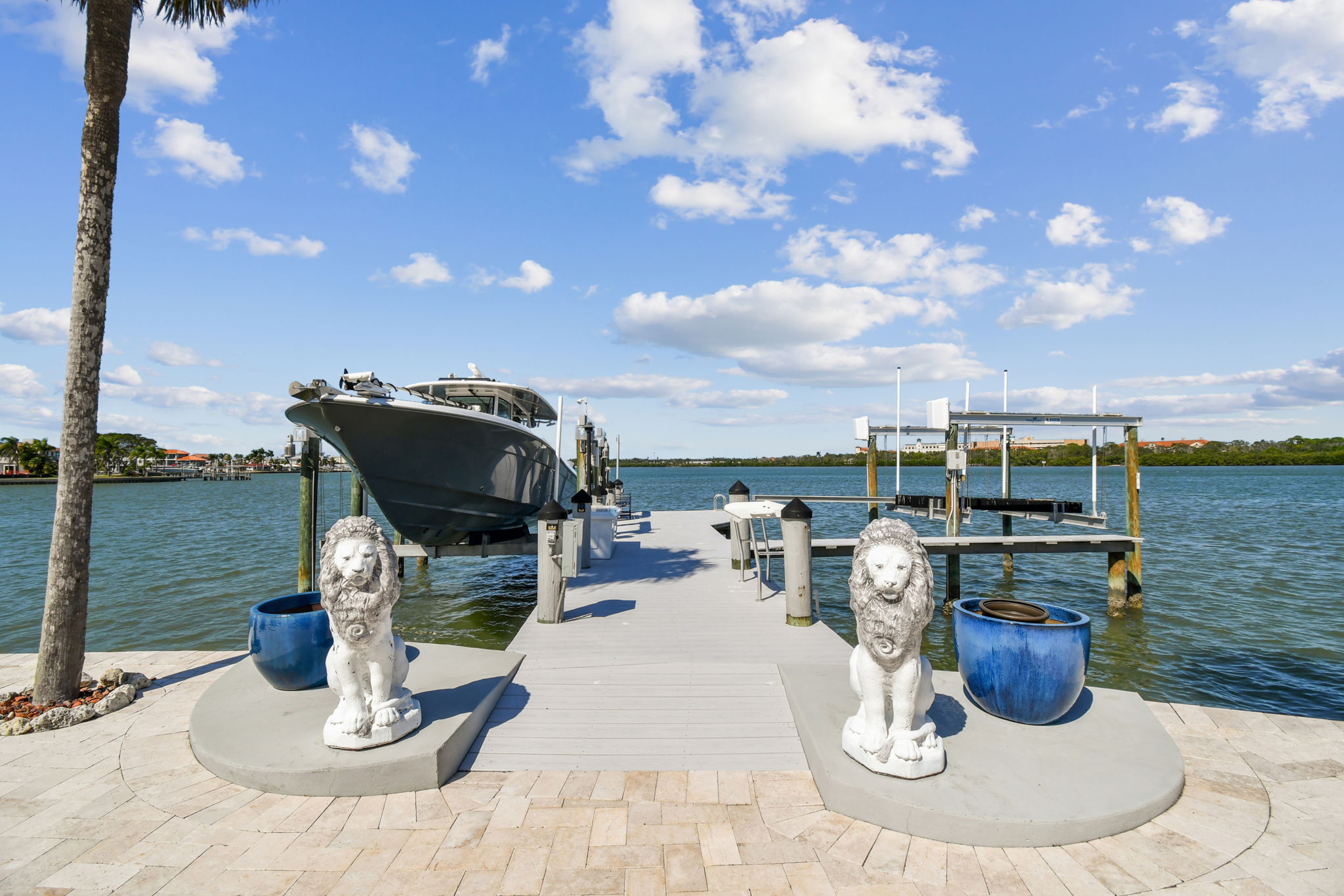 Madeira Beach, Florida, 33708, United States, 6 Bedrooms Bedrooms, ,6 BathroomsBathrooms,Residential,For Sale,1975666