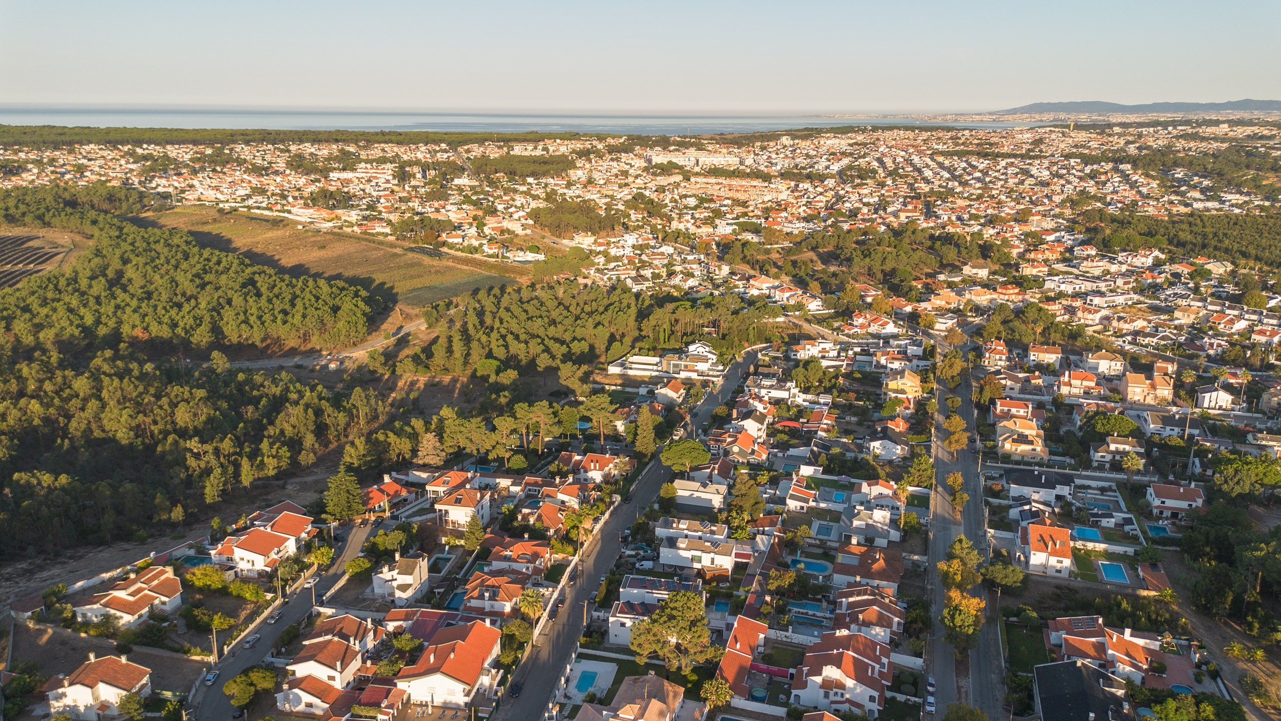 Seixal, Setúbal, 2855-177, PT, 4 Bedrooms Bedrooms, ,3 BathroomsBathrooms,Residential,For Sale,1964957