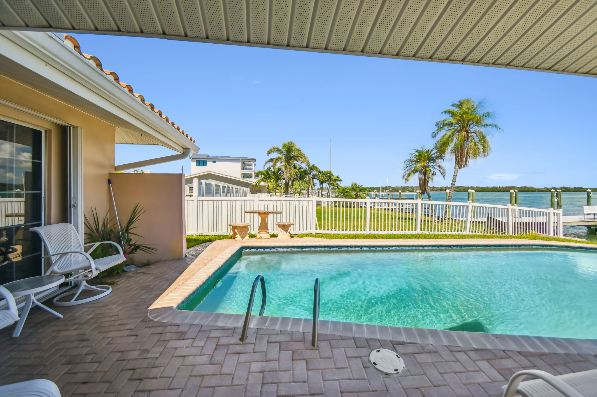 Madeira Beach, Florida, 33708, United States, 4 Bedrooms Bedrooms, ,2 BathroomsBathrooms,Residential,For Sale,2005483