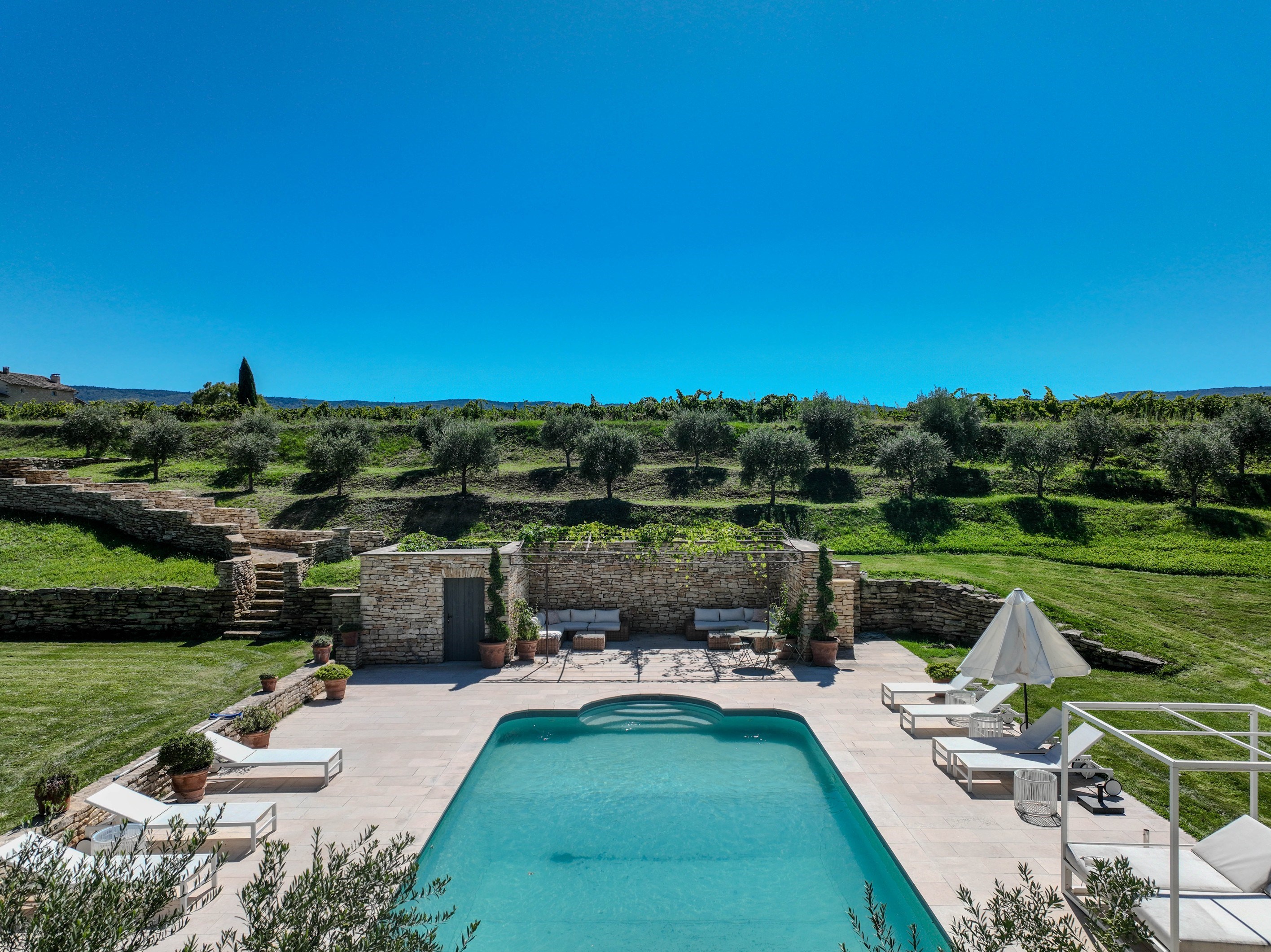  An Exceptional Estate with Timeless Charm - 物件實景