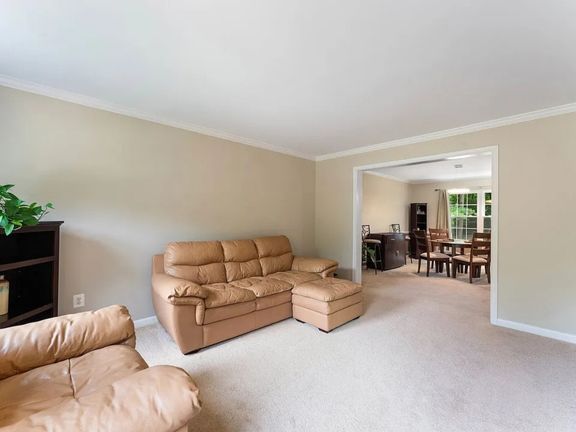 Manassas Park, Virginia, 20111, United States, 4 Bedrooms Bedrooms, ,4 BathroomsBathrooms,Residential,For Sale,1978924