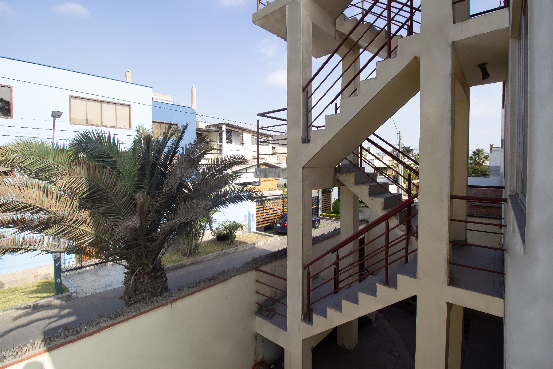 Excellent House to remodel or to build - 物件實景