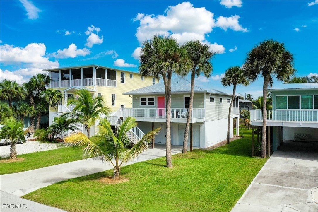 Fort Myers Beach, Florida, 33931, United States, 2 Bedrooms Bedrooms, ,1 BathroomBathrooms,Residential,For Sale,1983185