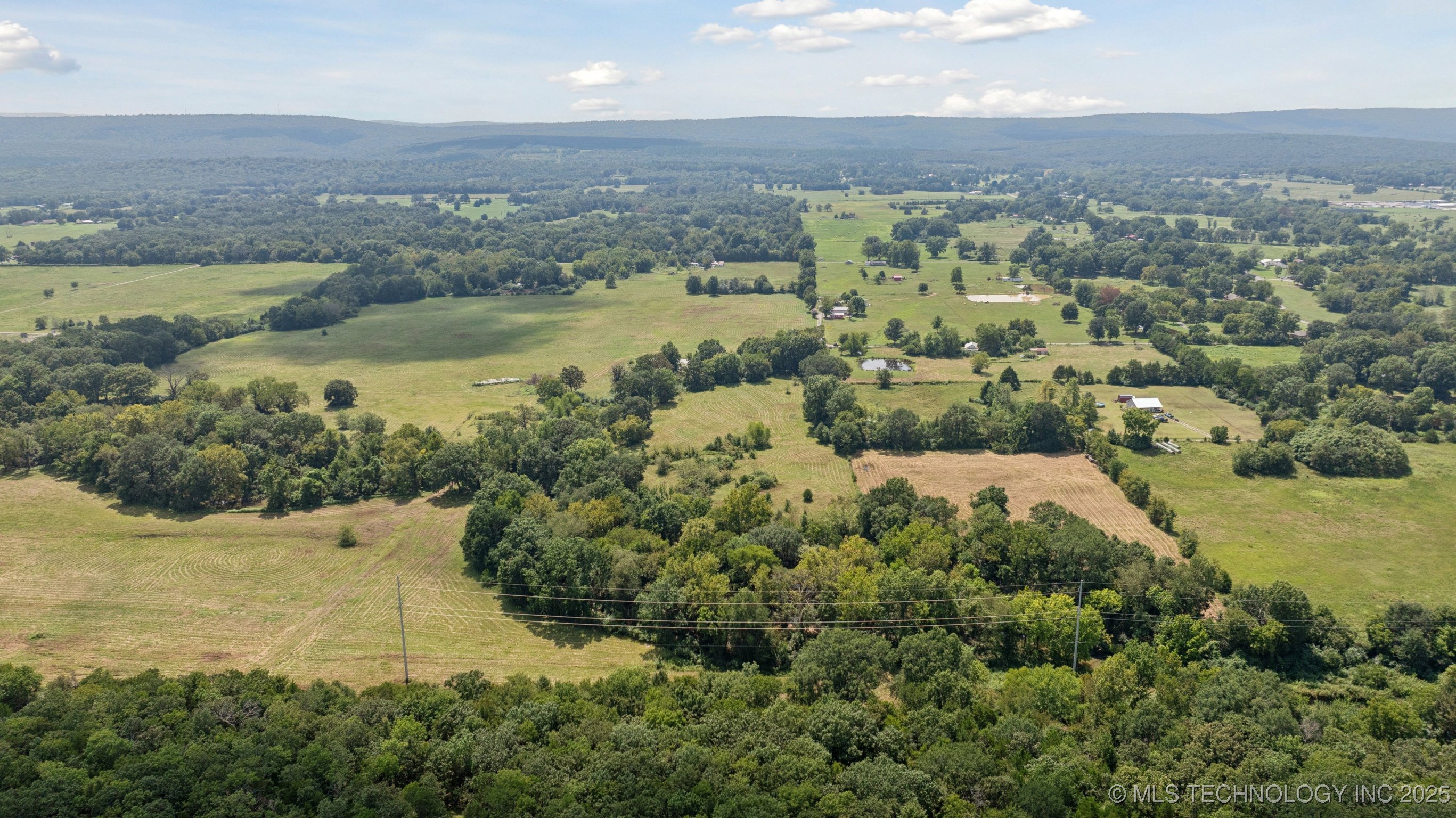 Wilburton, Oklahoma, 74578, United States, ,Residential,For Sale,1939872