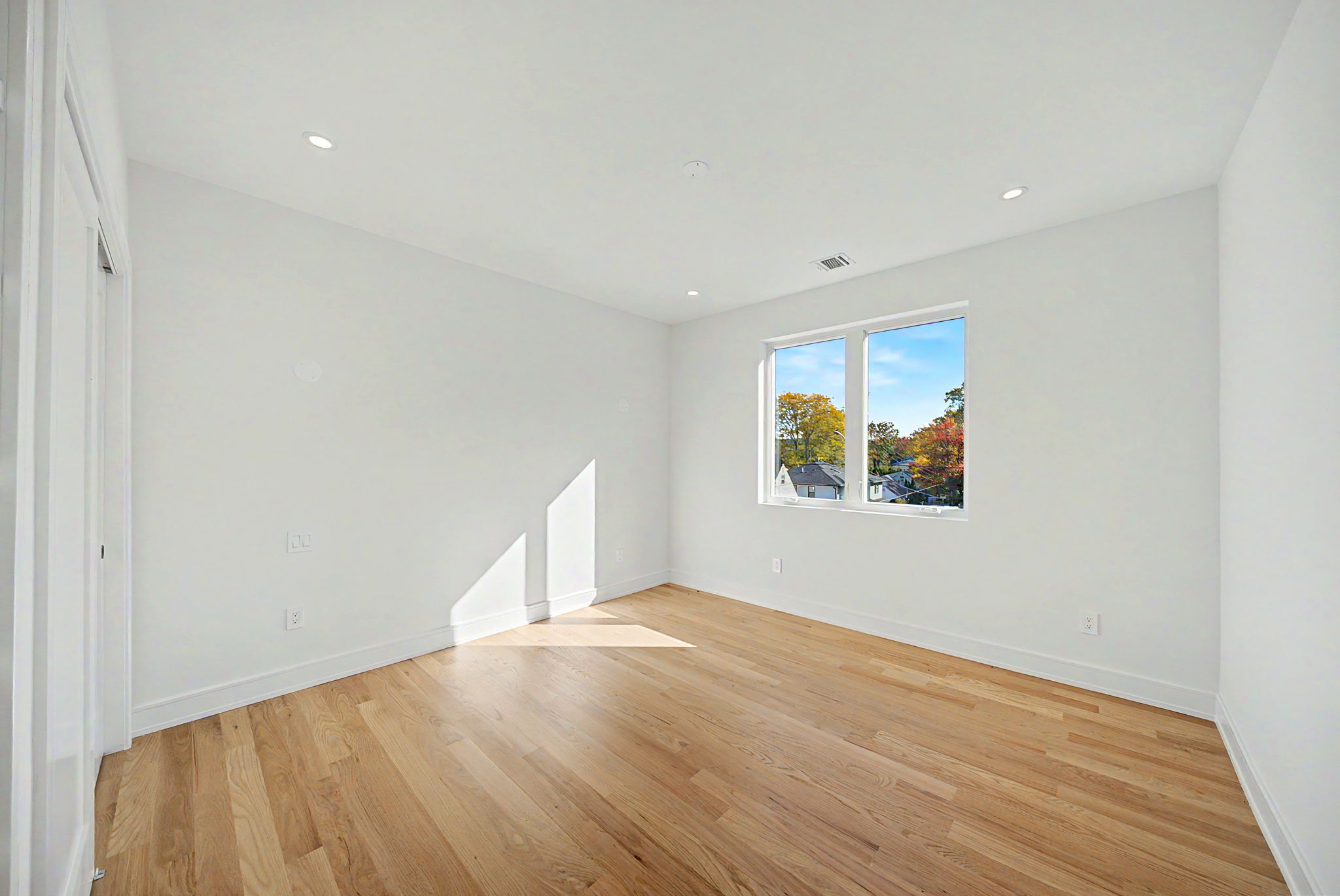  70 Carleton Terrace, Cresskill, NJ, 07626 - 物件實景