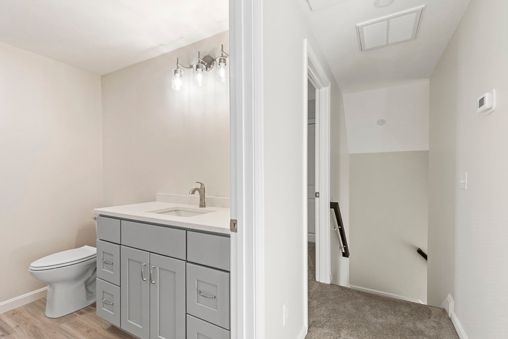 Plymouth, Massachusetts, 02360, United States, 3 Bedrooms Bedrooms, ,2 BathroomsBathrooms,Residential,For Sale,2049436