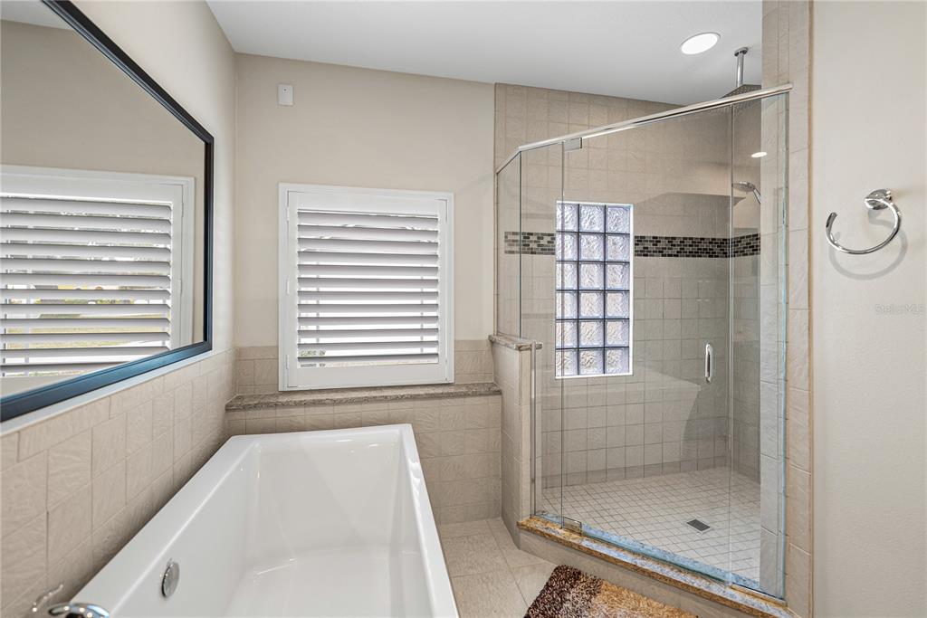 Seffner, Florida, 33584, United States, 5 Bedrooms Bedrooms, ,4 BathroomsBathrooms,Residential,For Sale,1991744