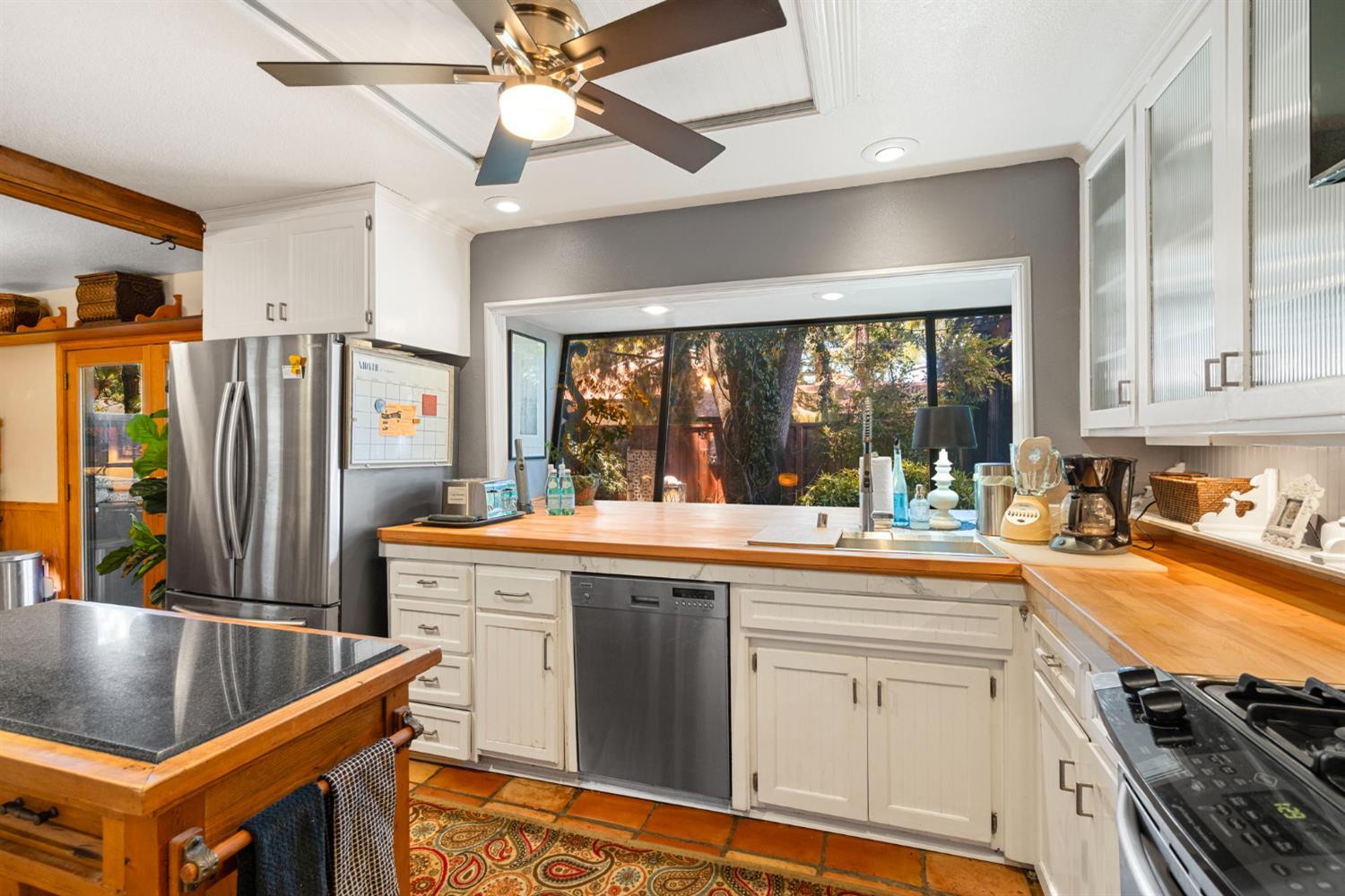 Davis, California, 95616, United States, 4 Bedrooms Bedrooms, ,5 BathroomsBathrooms,Residential,For Sale,1895381