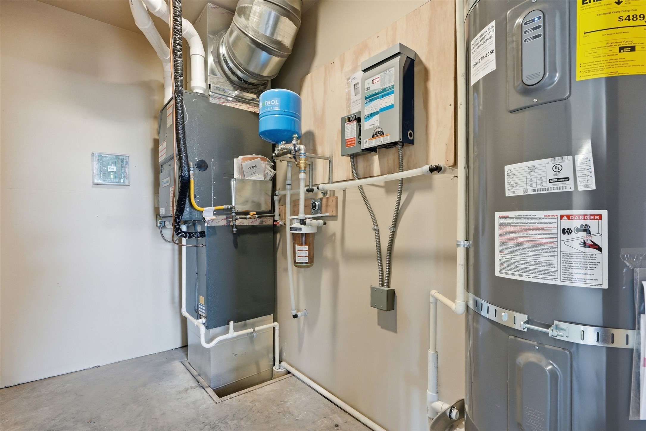  475 Ashleigh Lane - 物件實景