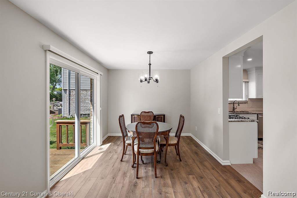 Livonia, Michigan, 48152, United States, 3 Bedrooms Bedrooms, ,3 BathroomsBathrooms,Residential,For Sale,1980110