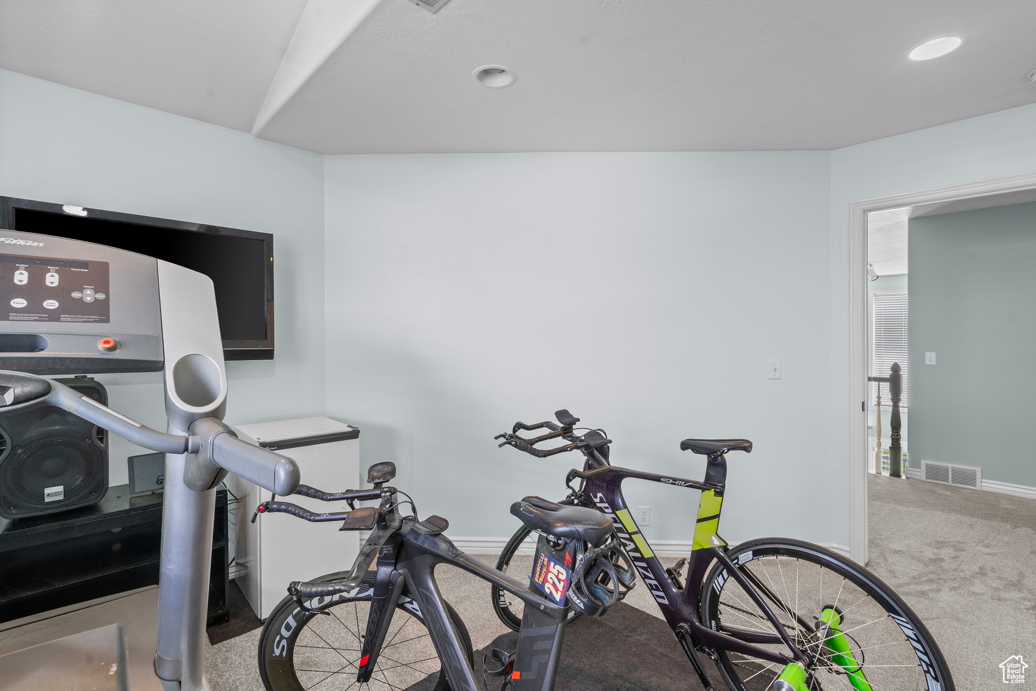 Riverton, Utah, 84065, United States, 6 Bedrooms Bedrooms, ,4 BathroomsBathrooms,Residential,For Sale,1983614