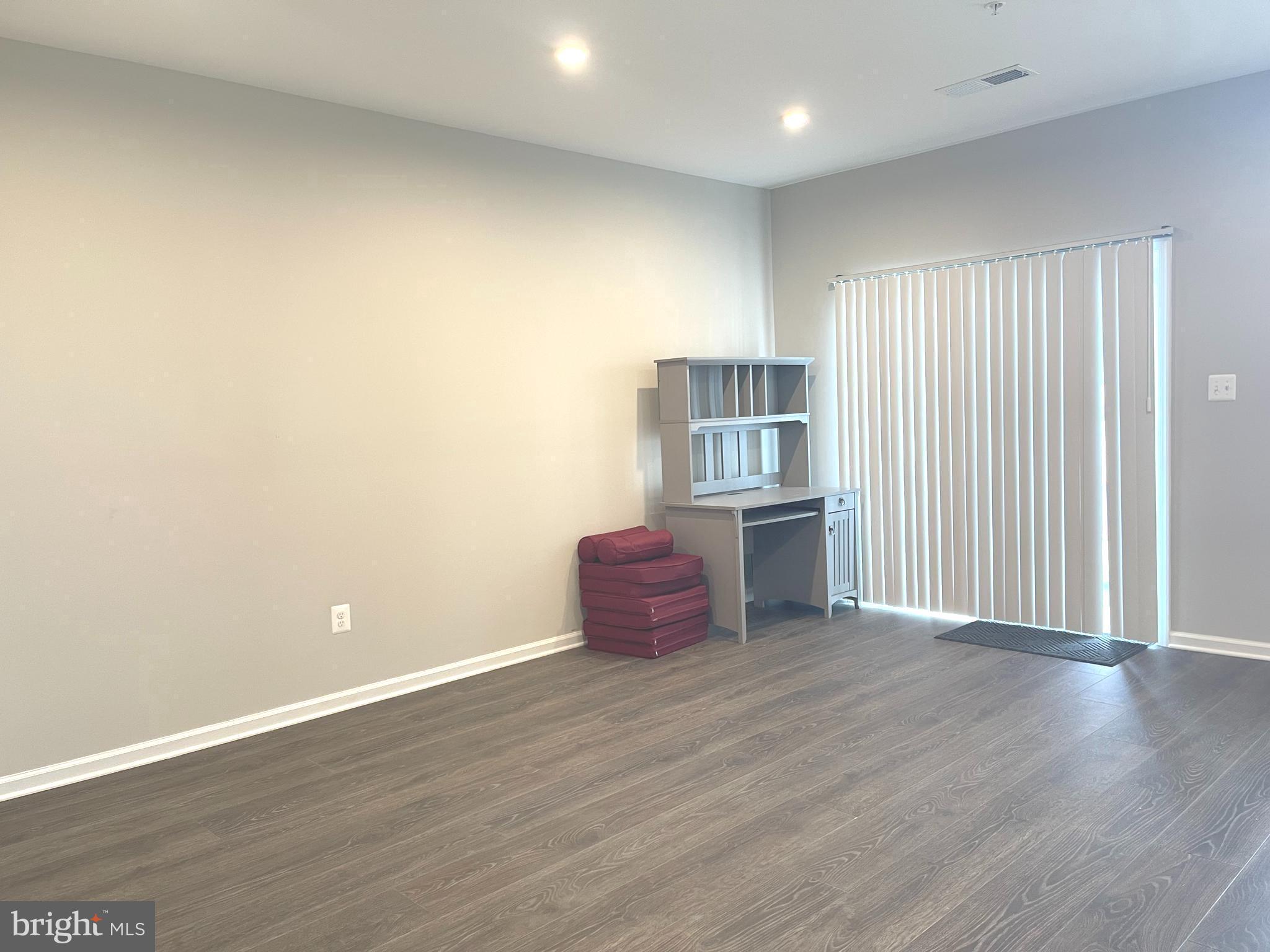 Hanover, Maryland, 21076, United States, 3 Bedrooms Bedrooms, ,4 BathroomsBathrooms,Residential,For Sale,1984120