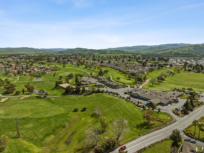 Hollister, California, 95023, United States, 3 Bedrooms Bedrooms, ,2 BathroomsBathrooms,Residential,For Sale,1882231