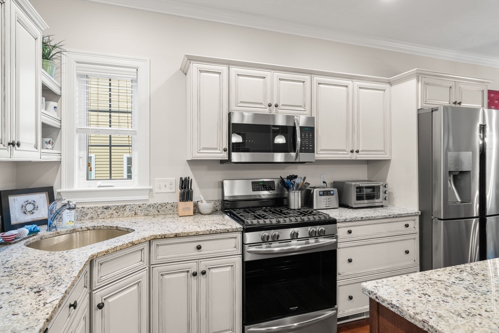 Bellingham, Massachusetts, 02019, United States, 2 Bedrooms Bedrooms, ,2 BathroomsBathrooms,Residential,For Sale,1938728